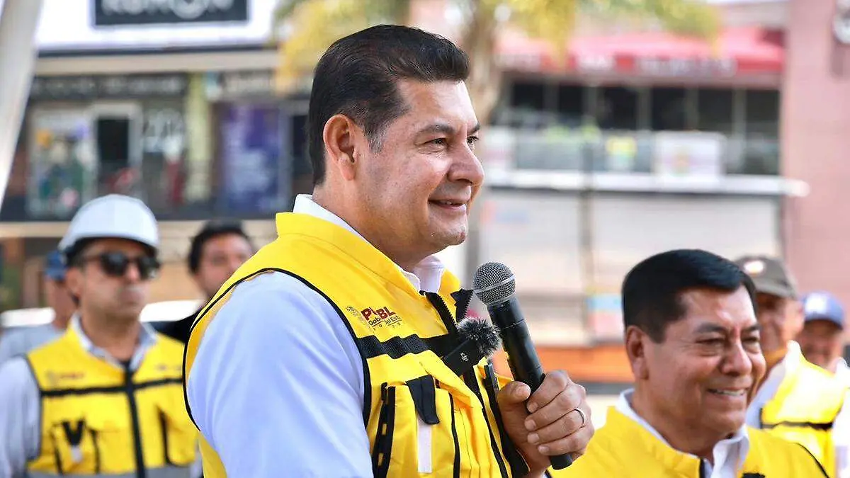 El mandatario agregó que el nuevo circuito tendrá entronques hacia Amozoc y Acajete