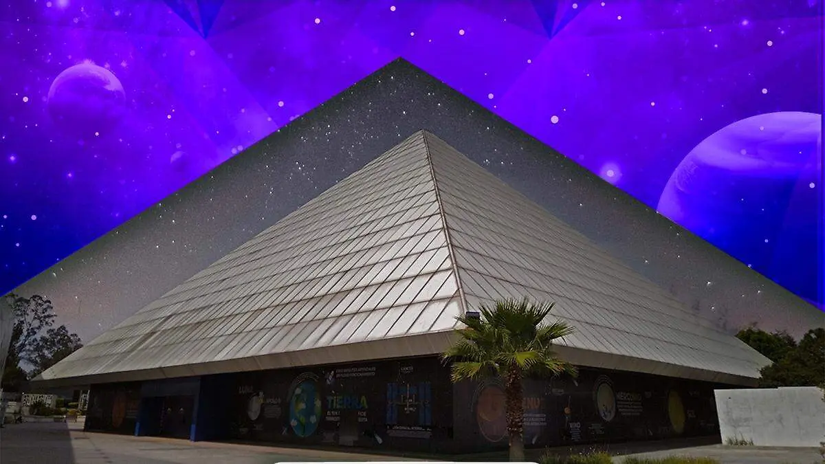 El Planetario de Puebla Germán Martínez Hidalgo se caracteriza por su forma piramidal en la zona histórica de los fuertes de Loreto y Guadalupe
