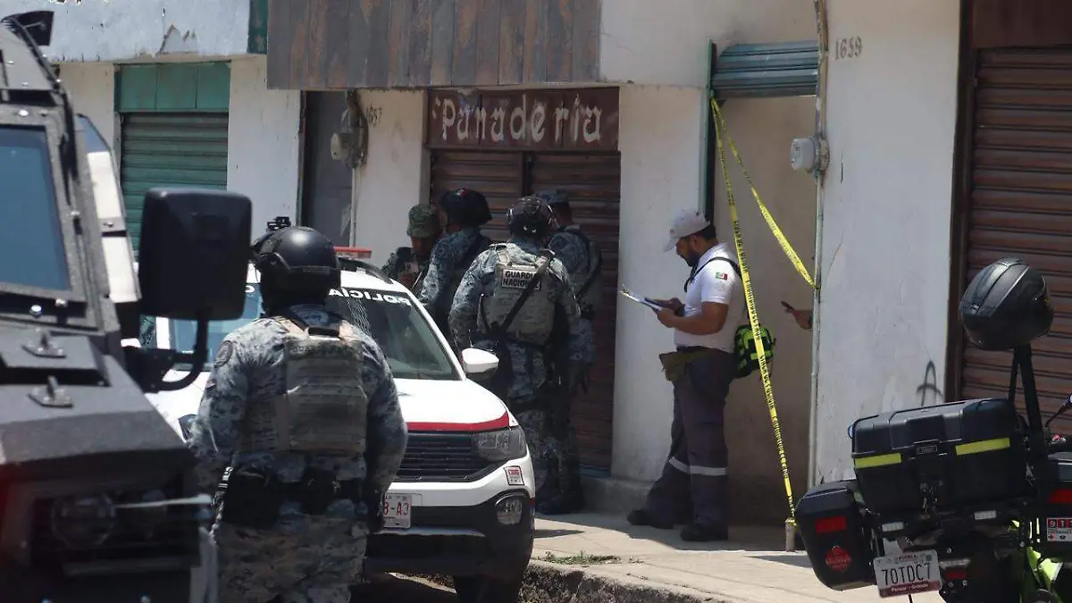 Las balas alcanzaron a herir a tres personas un hombre, una mujer y su hijo de nueve años de edad