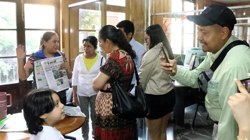 Lectores de El Sol de Puebla escucharon atentos cómo se jerarquiza la información para el periódico impreso 