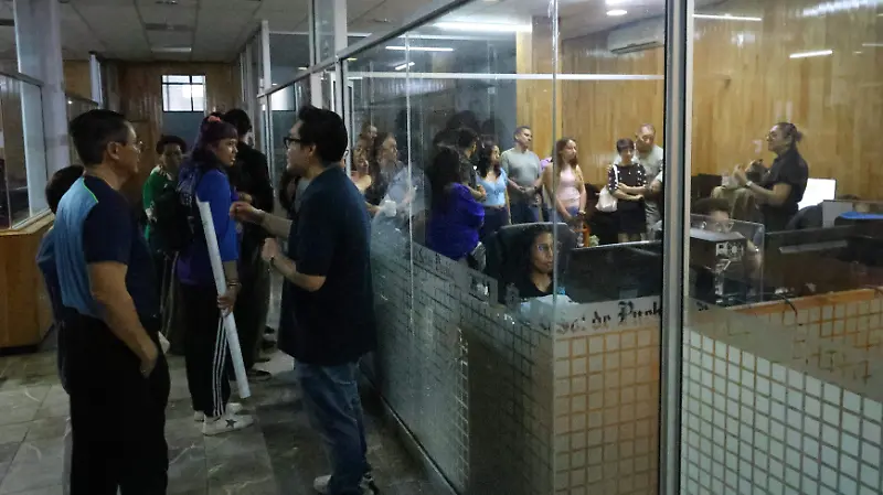 En el área de diseño conocieron de cerca el proceso de llenado de plantillas 
