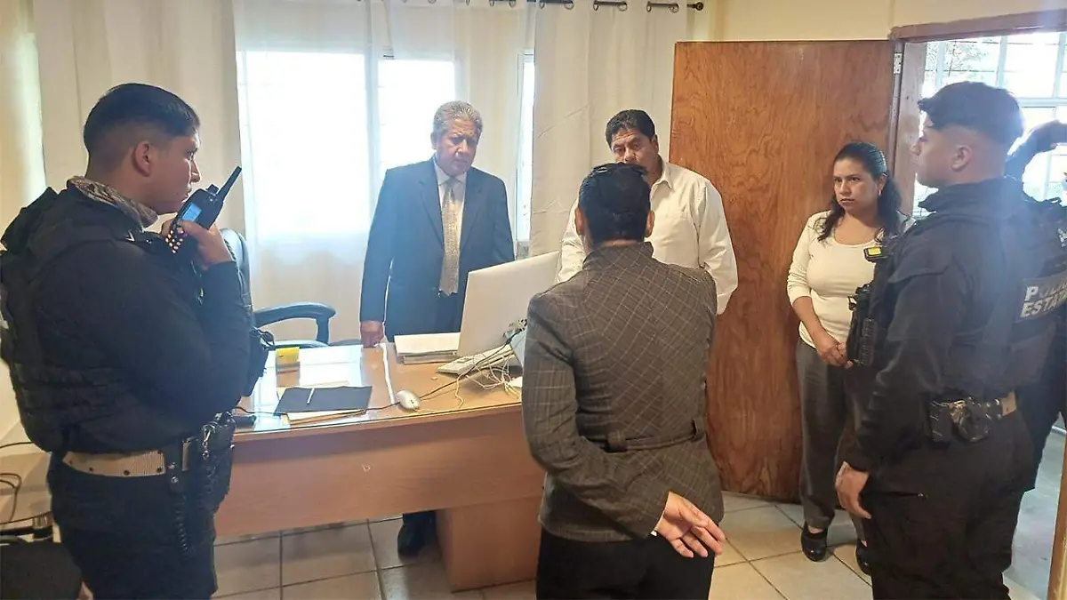 Se llevaron a cabo revisiones dentro del plantel para evitar cualquier hecho que pusiera en peligro la integridad de las y los estudiantes