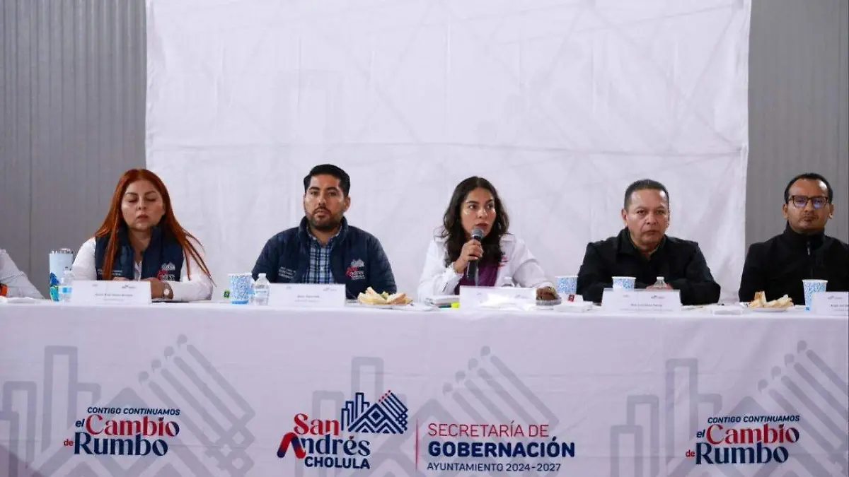 Exhortó a las y los representantes comunitarios a mantener cercanía con la población y privilegiar el trabajo conjunto