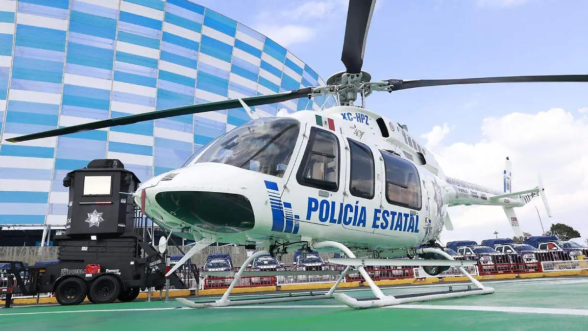 helicoptero en inmediaciones del estadio cuauhtemoc