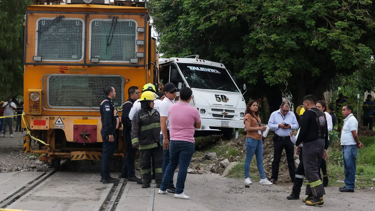 choque tren con ruta 50-1
