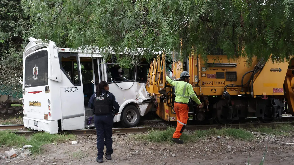 choque tren con ruta 50-1