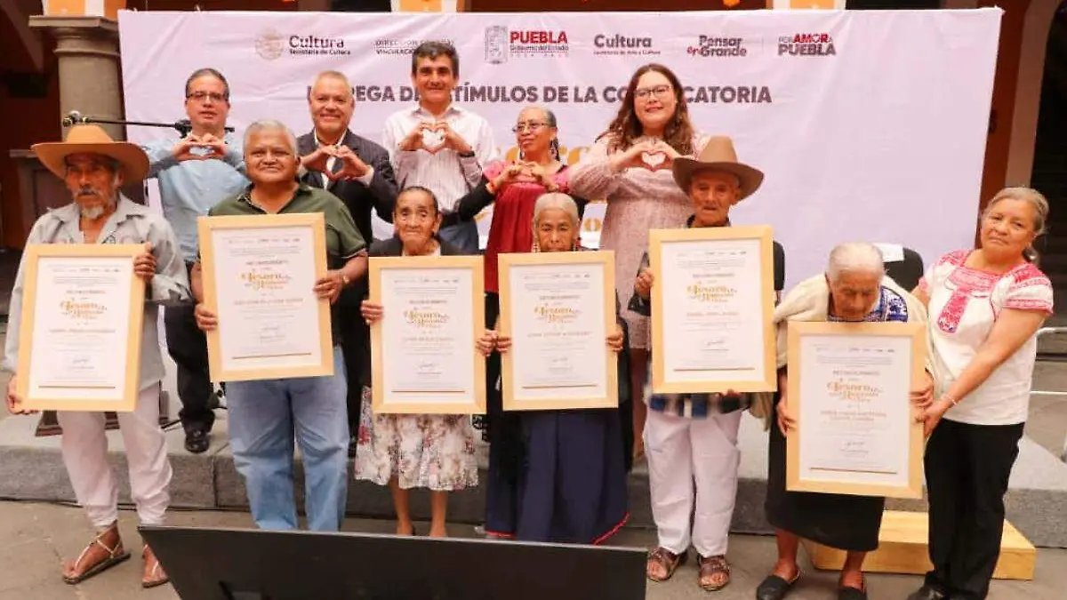 reconocidos como tesoros humanos vivos de Puebl