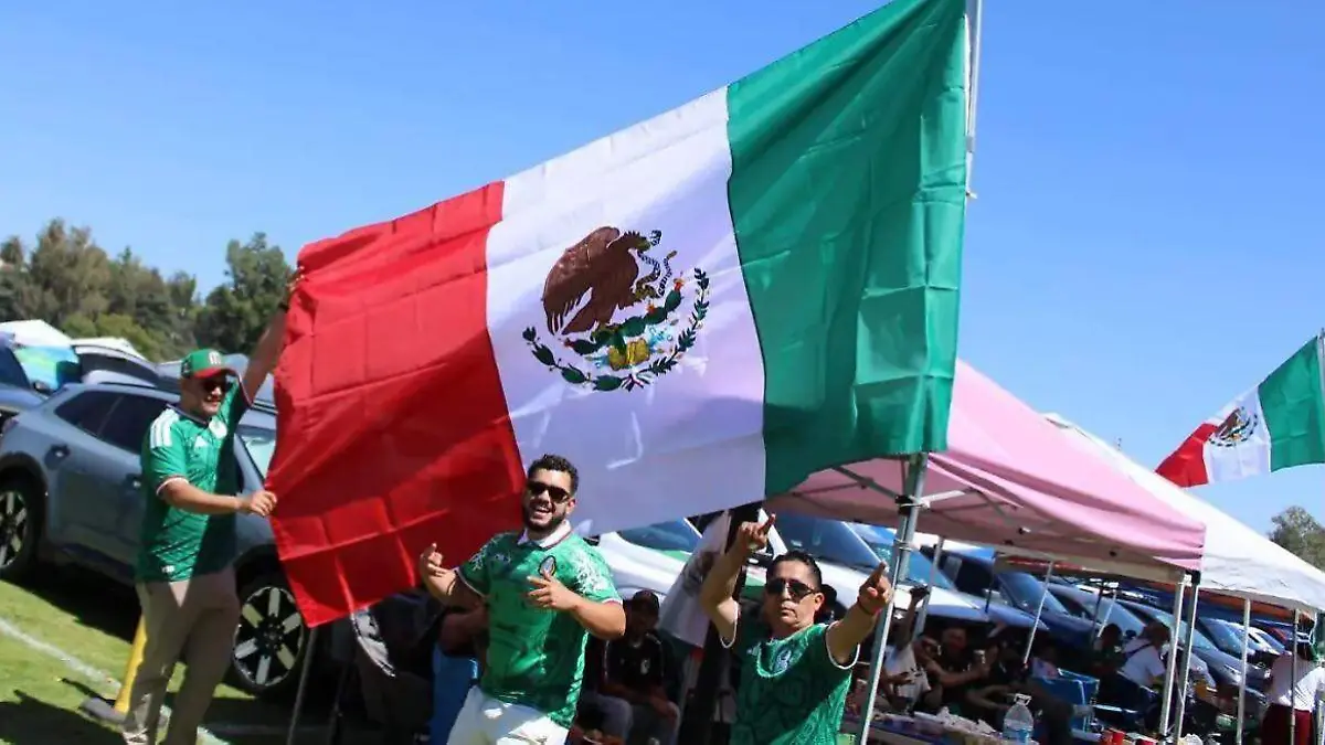 aficionados de la seleccion mexicana