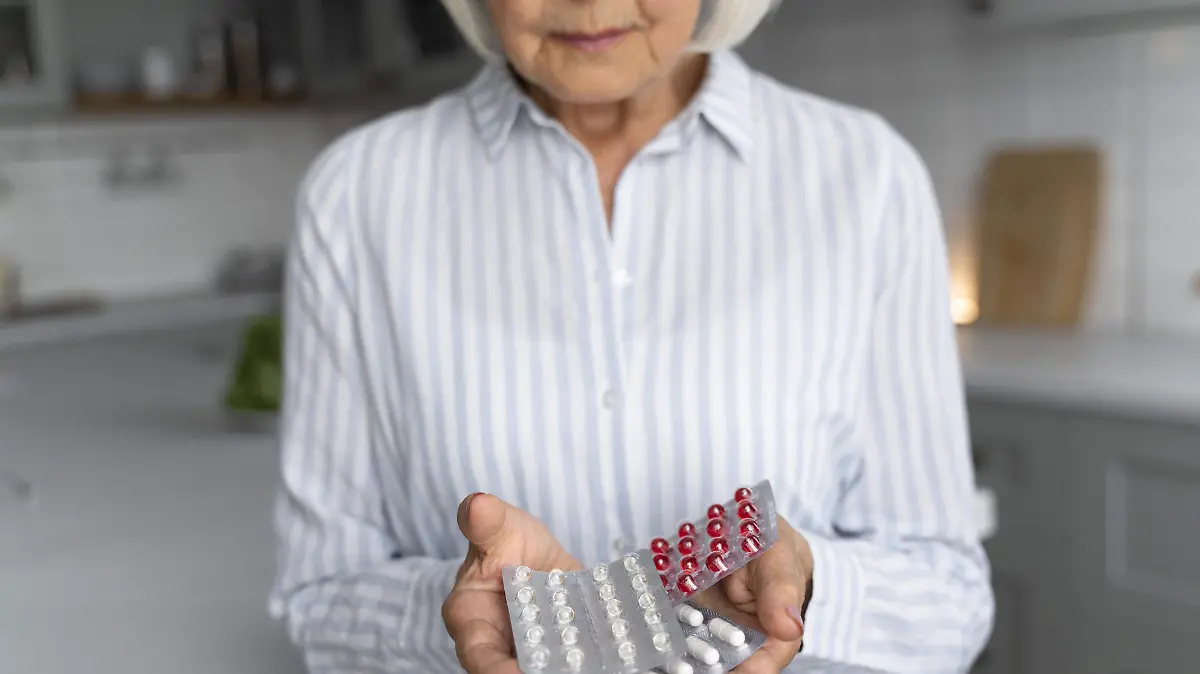 El consumo simultáneo de más de cinco medicamentos puede representar una fuerte carga para los hogares