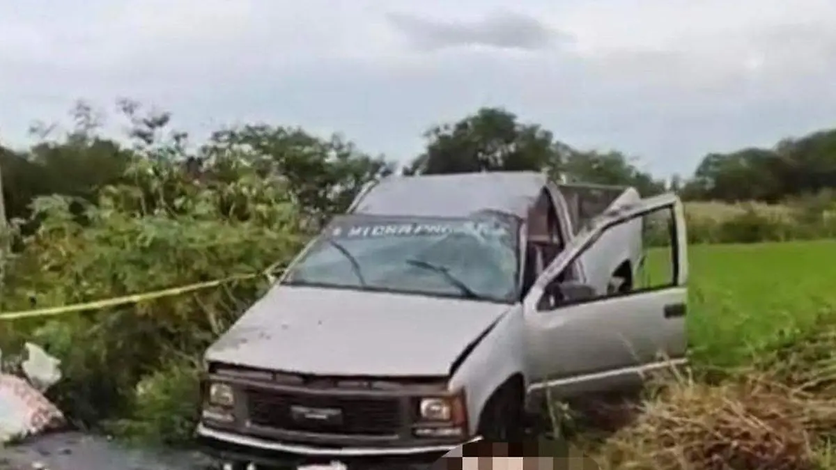 En la unidad viajaba una familia de comerciantes originaria de San Martín Tlamapa