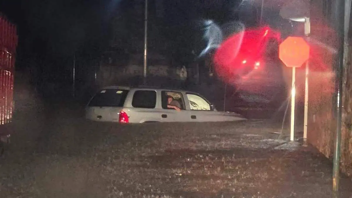Las precipitaciones también ocasionaron complicaciones en la movilidad en distintos sectores