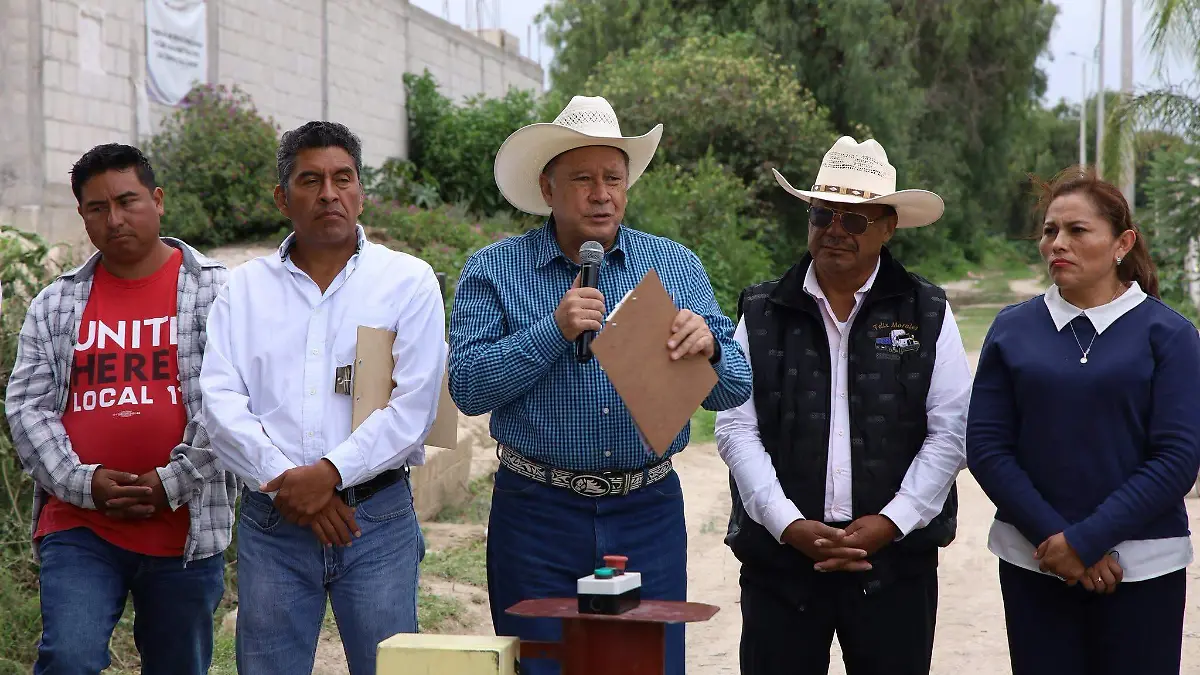 Alfredo Velázquez Romero, edil de Tepeaca, refiere que su territorio es gran por eso hay más tomas clandestinas