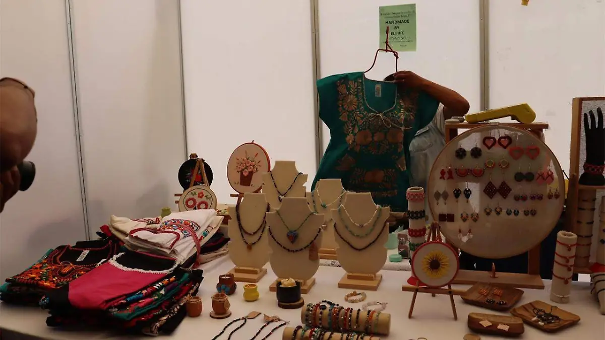 Esta carencia fue detectada durante actividades desarrolladas con artesanos y pequeños comerciantes