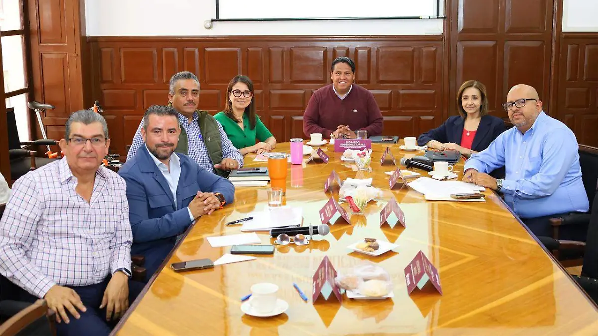 El funcionario municipal informó este jueves que la administración estatal pidió al municipio retirar los confinadores