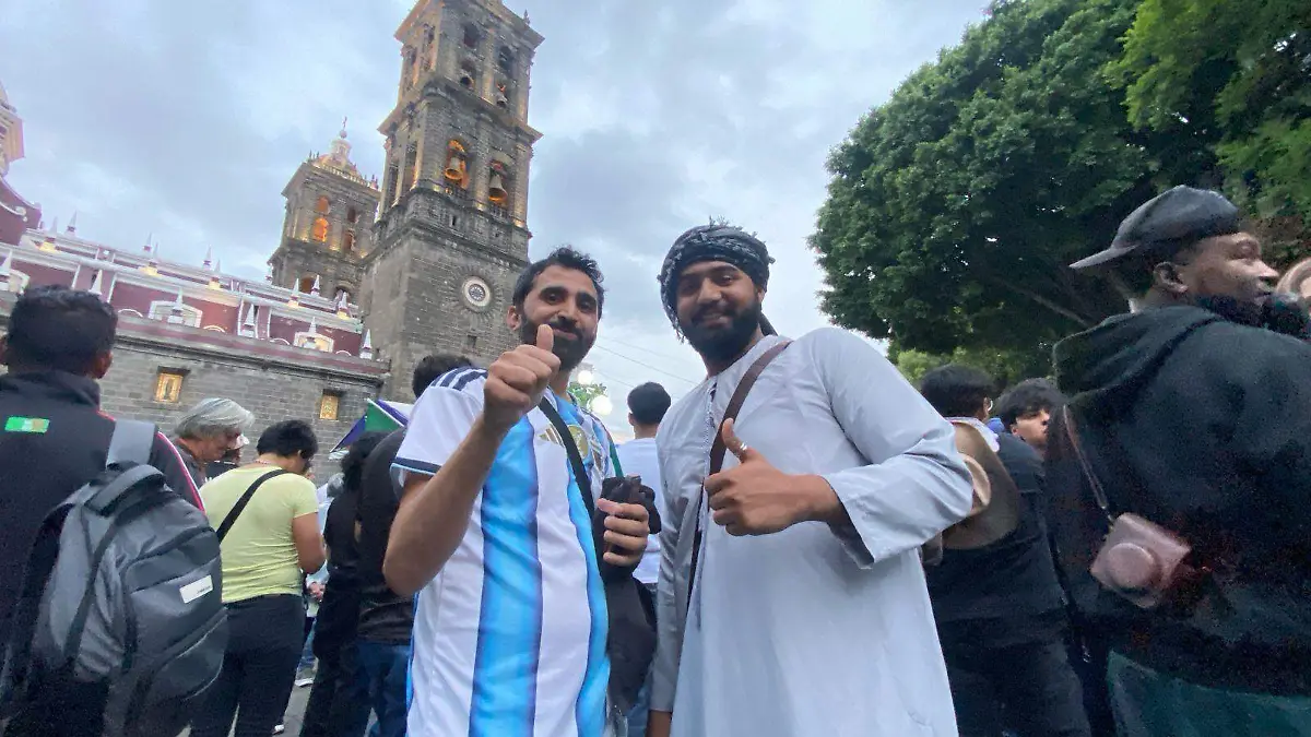 Dos pakistanes