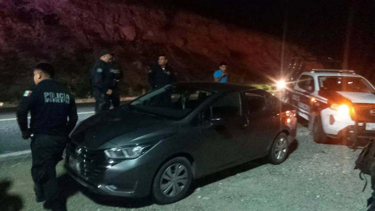 El criminal también llegó al grado de amenazar a la víctima con abusar sexualmente de él