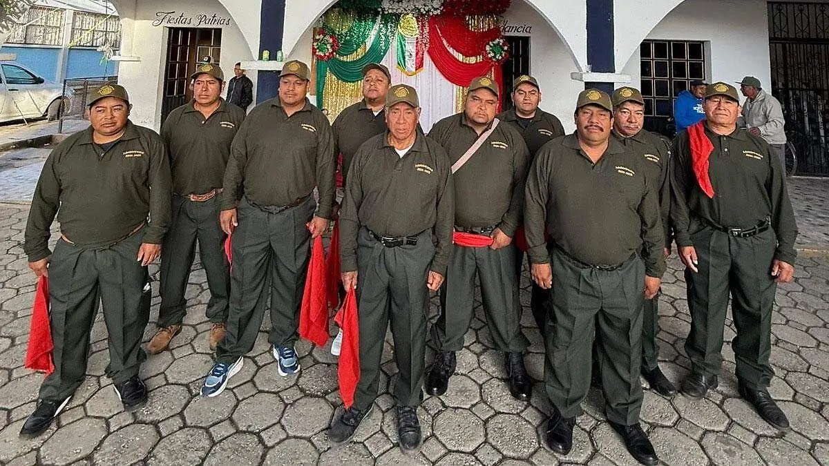 En Acuexcomac y San Agustín Calvario guardias ciudadanas coayucan con la seguridad 