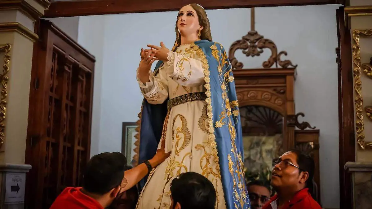 virgen de nuestra señora de la asuncion