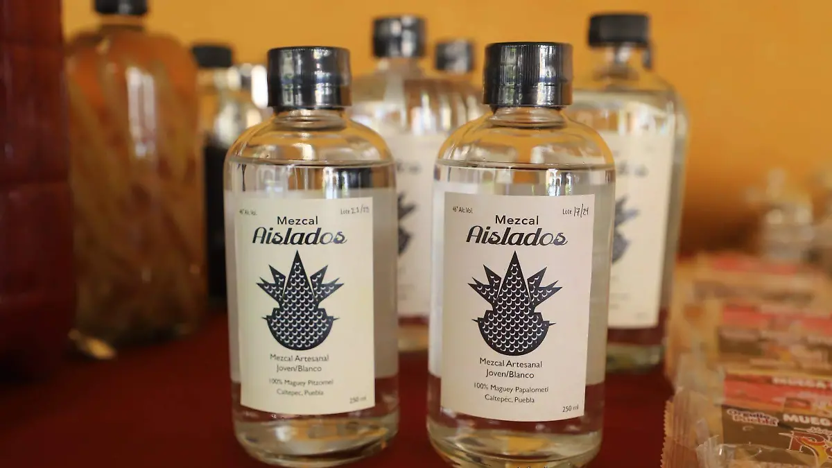 Degustaciones, venta de productos y actividades sobre la elaboración artesanal del mezcal formarán parte de este encuentro en Tehuacán.