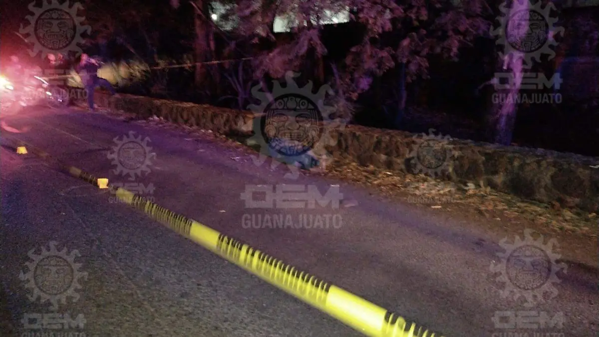 Dejan-cadáver-en-la-carretera-Panamericana  (2)