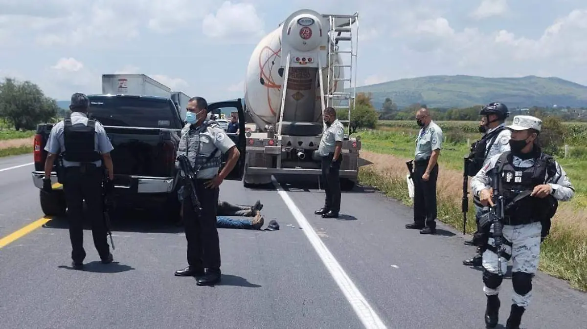 Jovenes-vandalizan-caseta