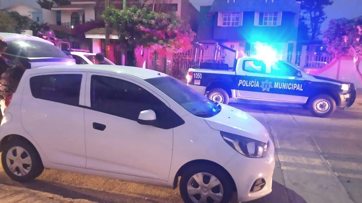 Detienen a presuntos asaltantes en colonia Bellavista