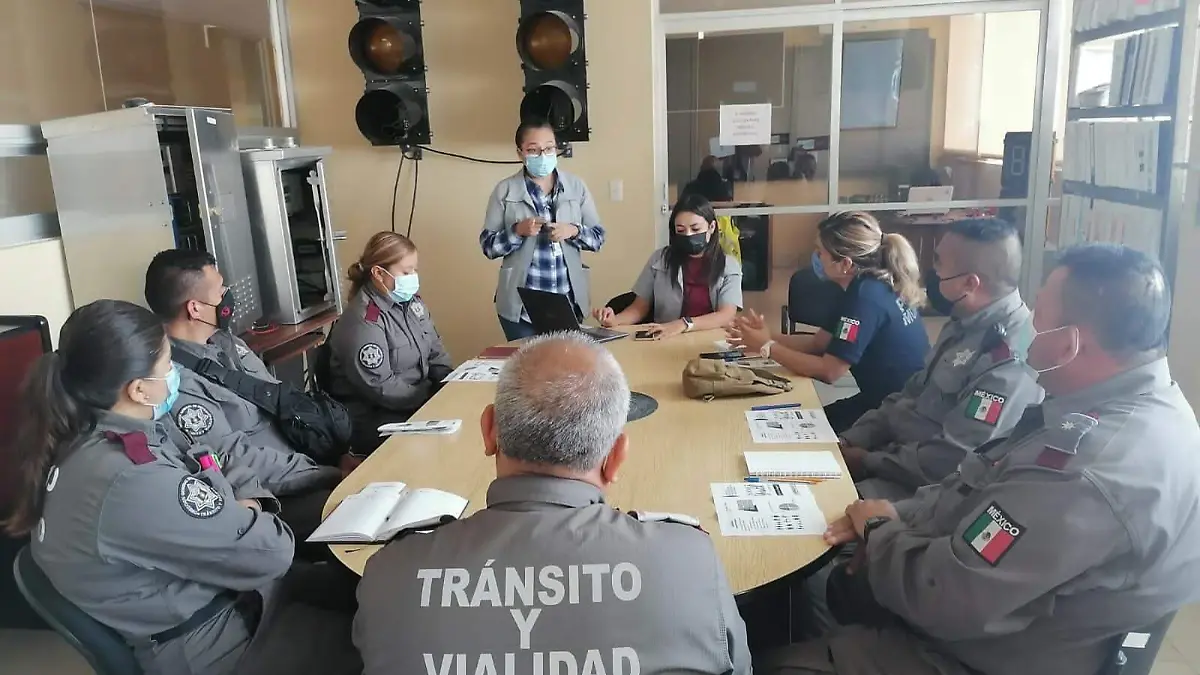 CAPACITAN  A PERSONAL DEL MUNICIPIO (1)