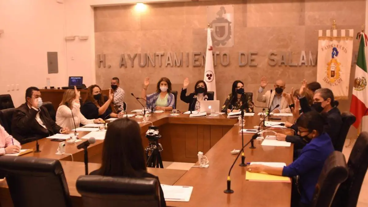 PRESENTAN-COMITÉ-DE-TRANSICIÓN-PARA-LA-ENTREGA-RECEPCIÓN 2 (1)