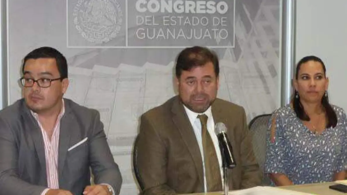 Guanajuato reparten comisiones 2