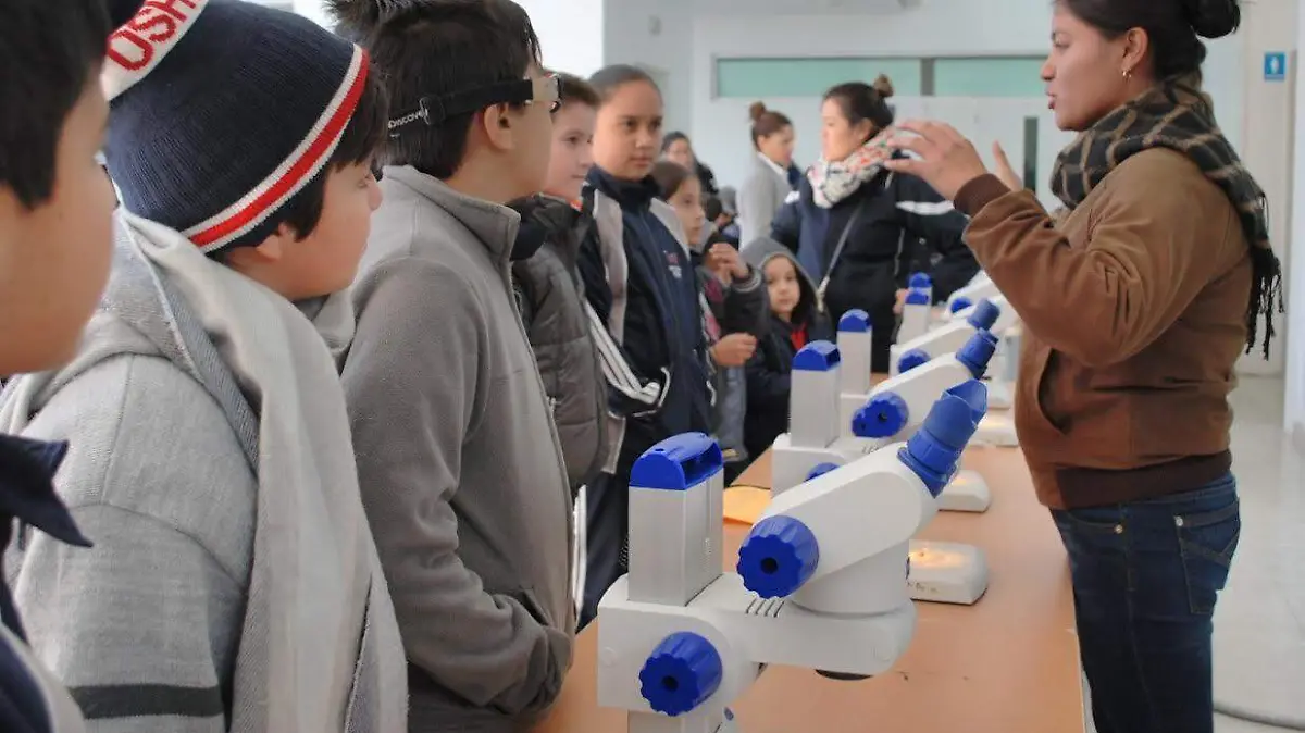 CONTEMPLAN ACERCAR LA CIENCIA A LAS COMUNIDADES 1