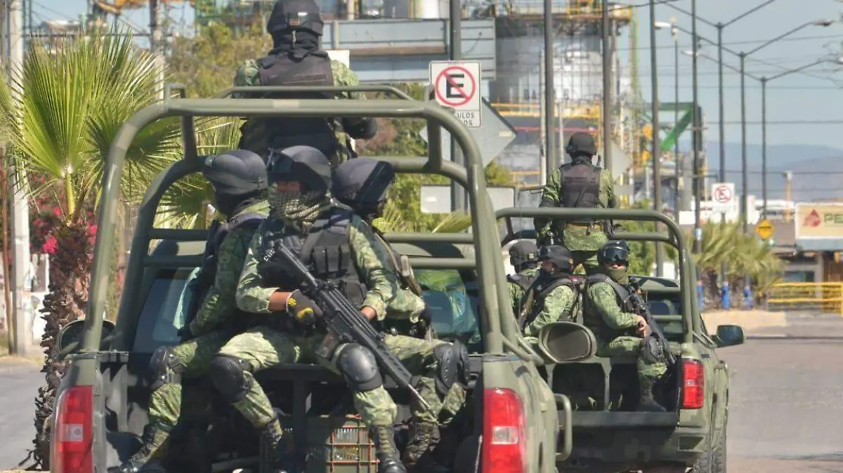 99023433-d4d5-439a-ba7b-e66a229c7773