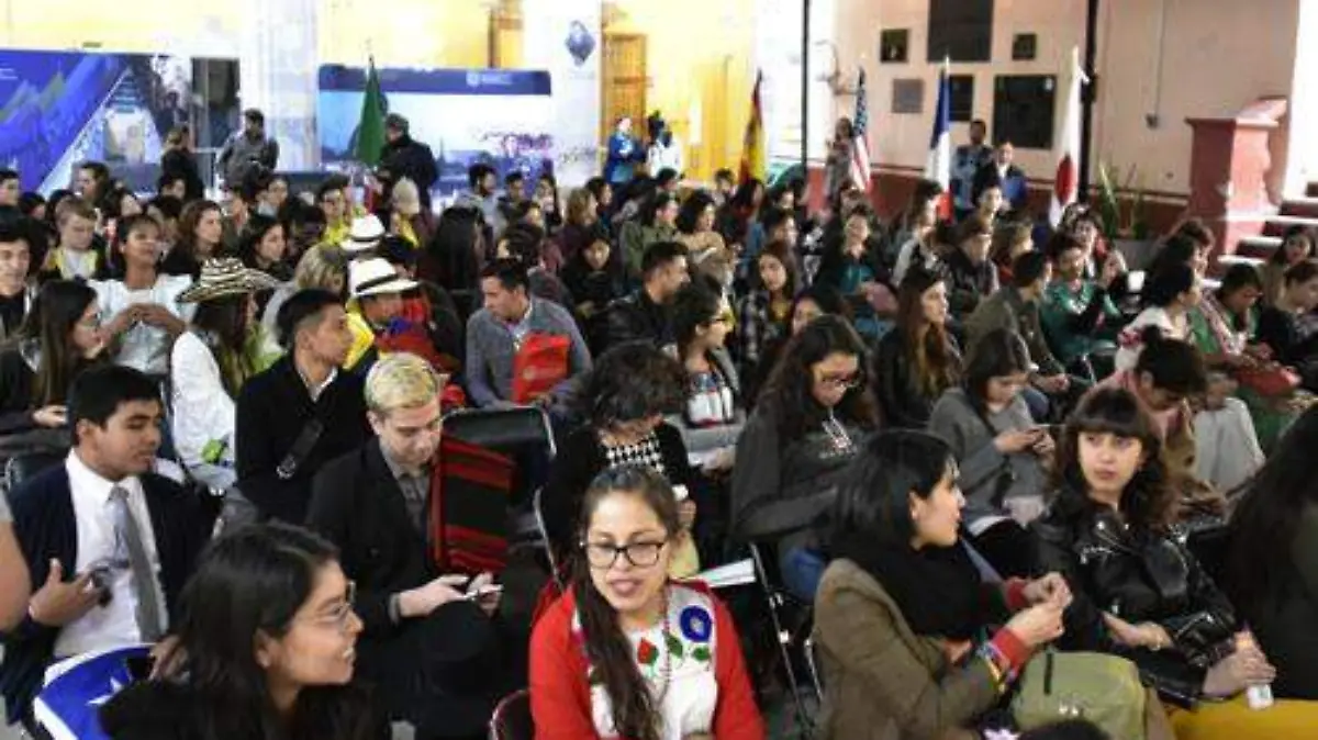 GUANAJUATO.-DAN UG BIENVENIDA A ALUMNOS FORANEOS (2)
