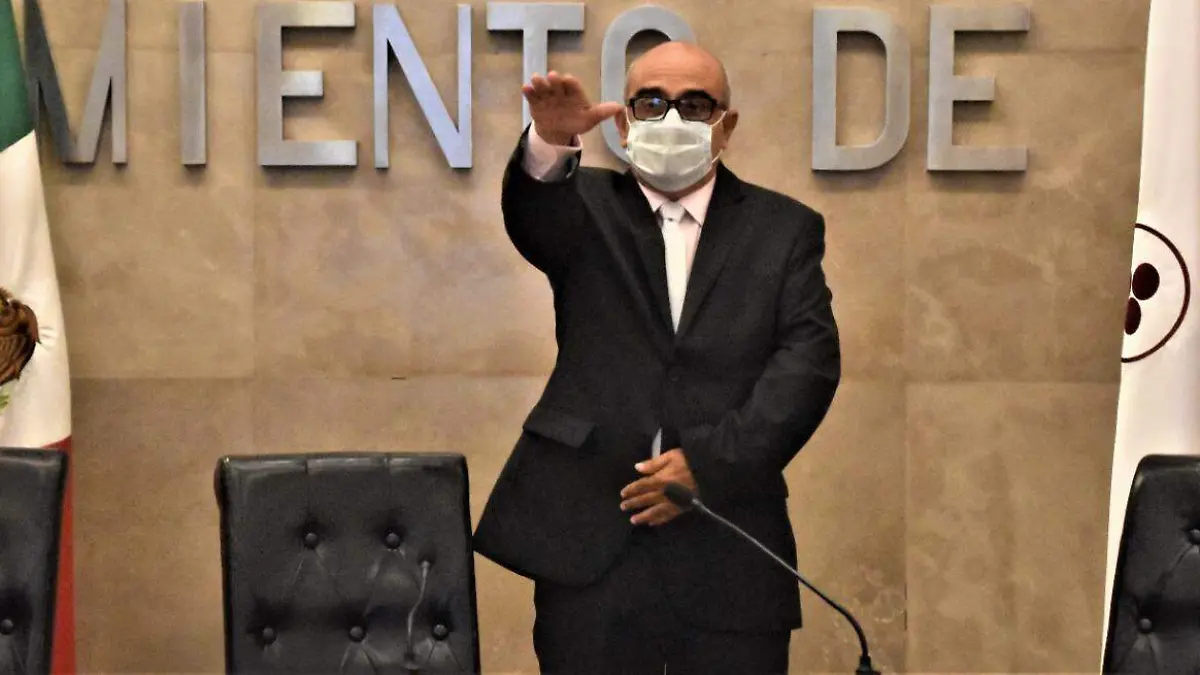 Toma protesta Luis Montoya como alcalde interino  (1)