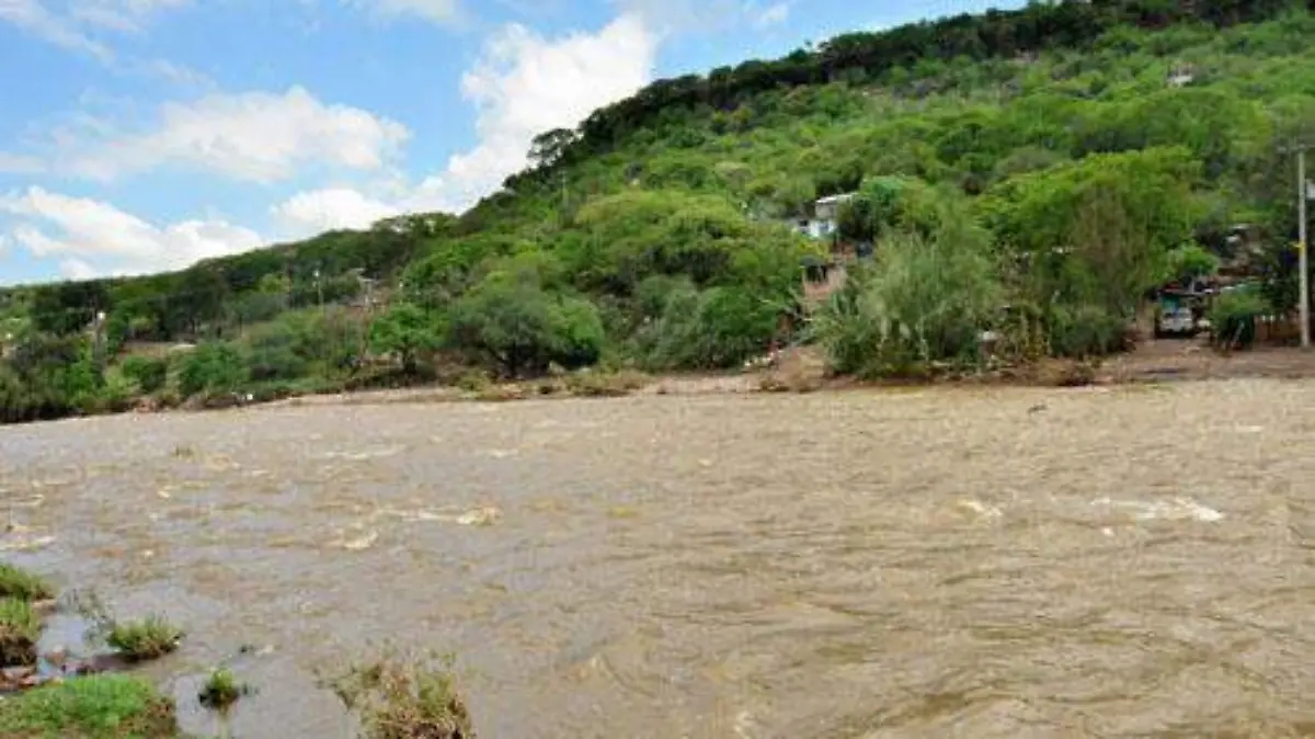 RÍO (2)