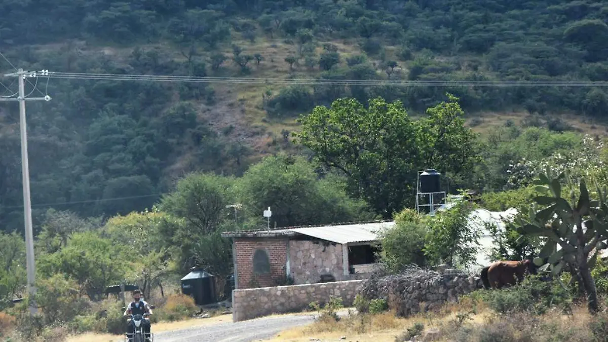 Comunidades de la zona norte carecen de comunicacion  1