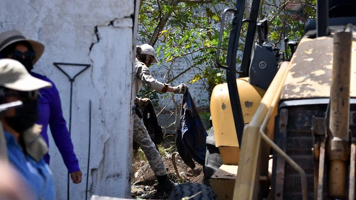 1d58ce15-2549-434d-96e0-5afda4957d49