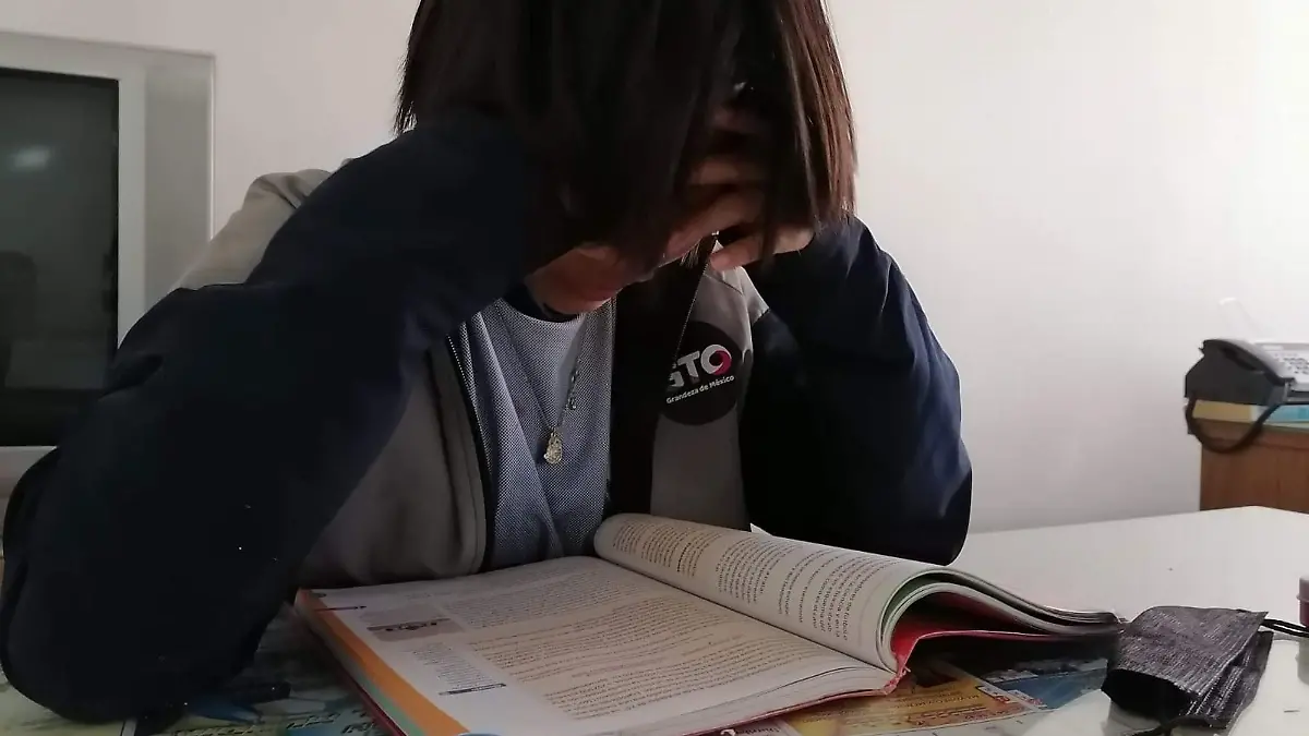 PODRIAN ESTUDIANTES DESARROLLAR ENFERMEDADES PSICOSOMATICAS  (1)