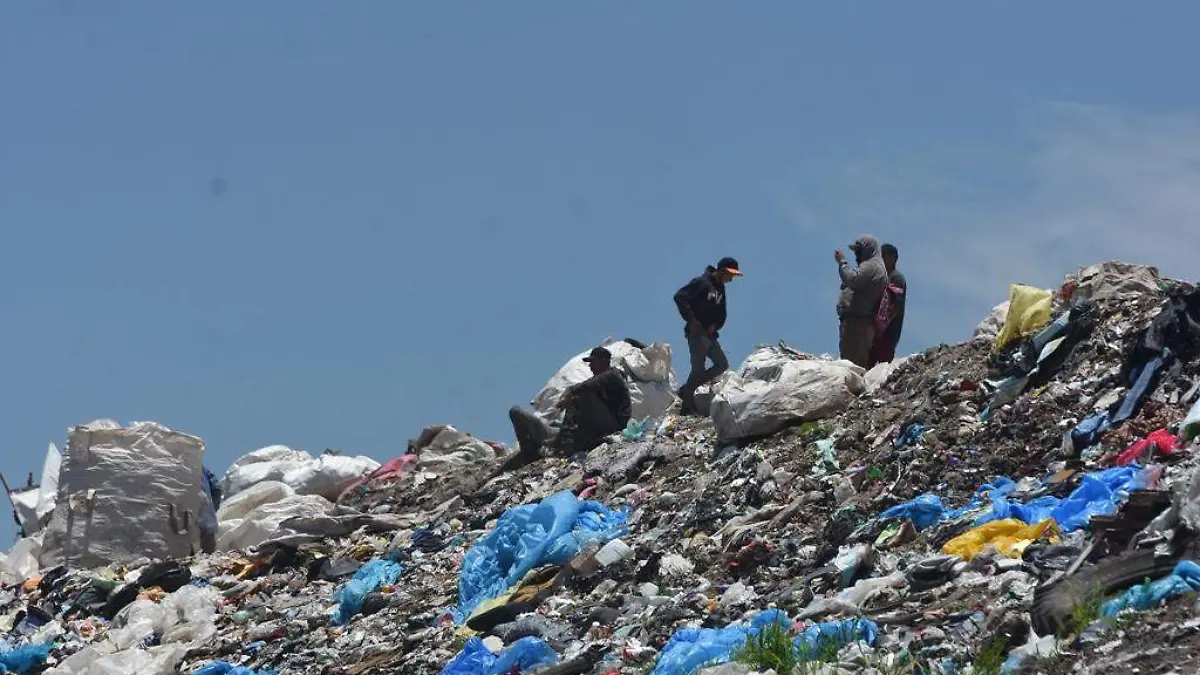 Derivado a malas prácticas en el relleno   2
