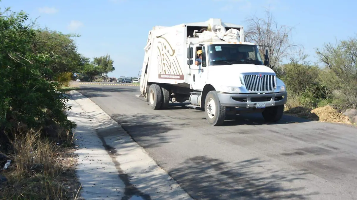 Retiran-bloqueo-al-relleno-sanitario  (4)