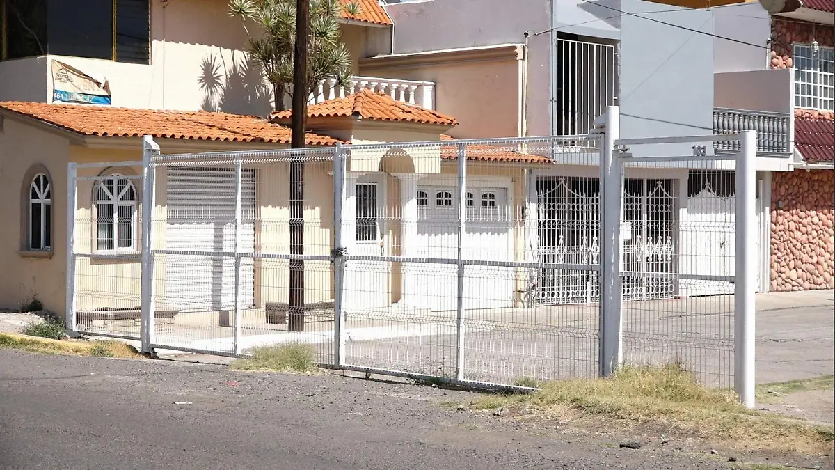 Bardas (2)