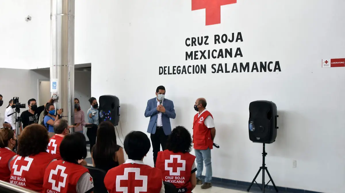 INAUGURA CRUZ ROJA SALA DE FISIOTERAPIA 1
