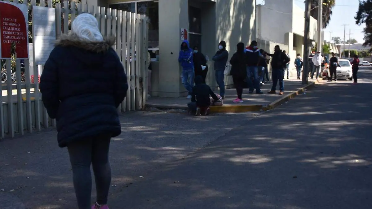 Derechohabientes del IMSS se quejan por  mala atención a quienes  1