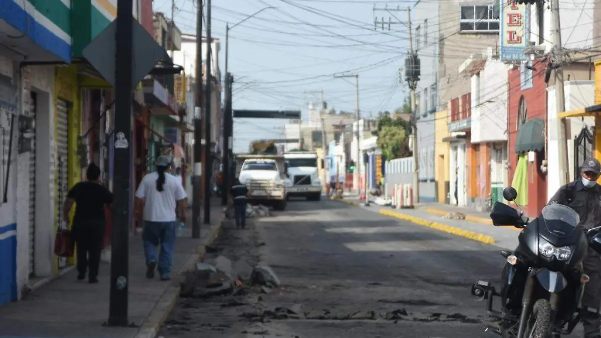 Las-líneas-de-esta-zona-de-la-ciudad-cuentan-con-al-menos-50-años-de-existencia