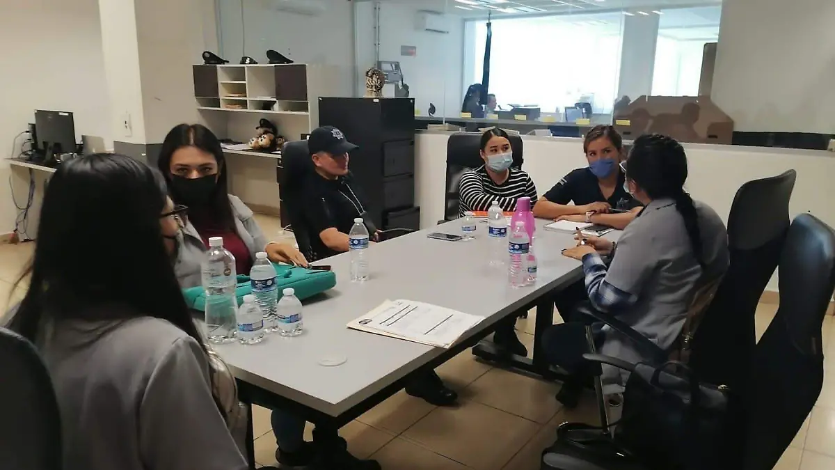 CAPACITAN-A-PERSONAL-DEL-MUNICIPIO-(2)