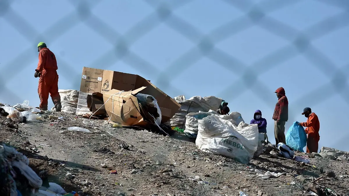 PROPONE CORAL VALENCIA, BANOS  PARA TRABAJADORES DEL RELLENO SANITARIO  (3)