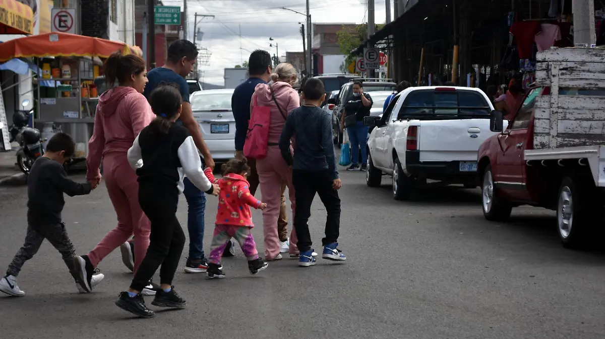 PREPARAN PROGRAMA PARA CELEBRAR EL DIA DEL  PADRE  (3)