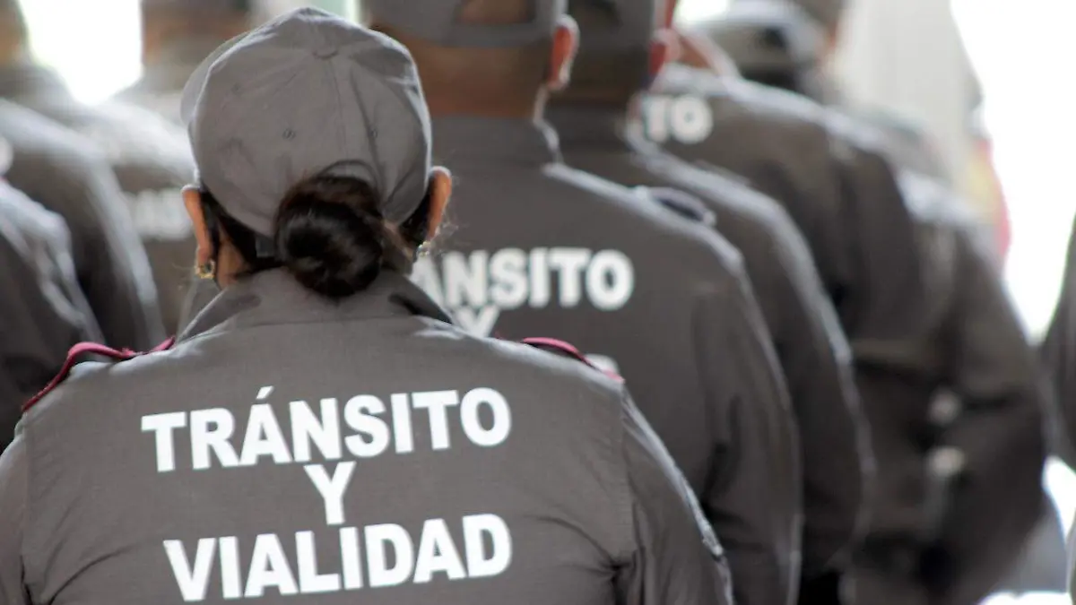ENTREGA DE UNIFORMES  A LA DIRECCION GENERAL DE MOVILIDAD (1)