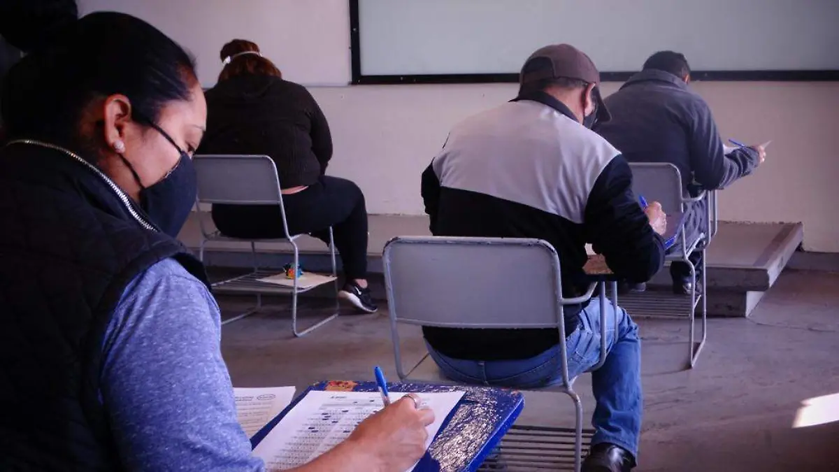 SIN AUTORIZAR 200 PLAZAS PARA DOCENTES POR LA FEDERACIÓN 2