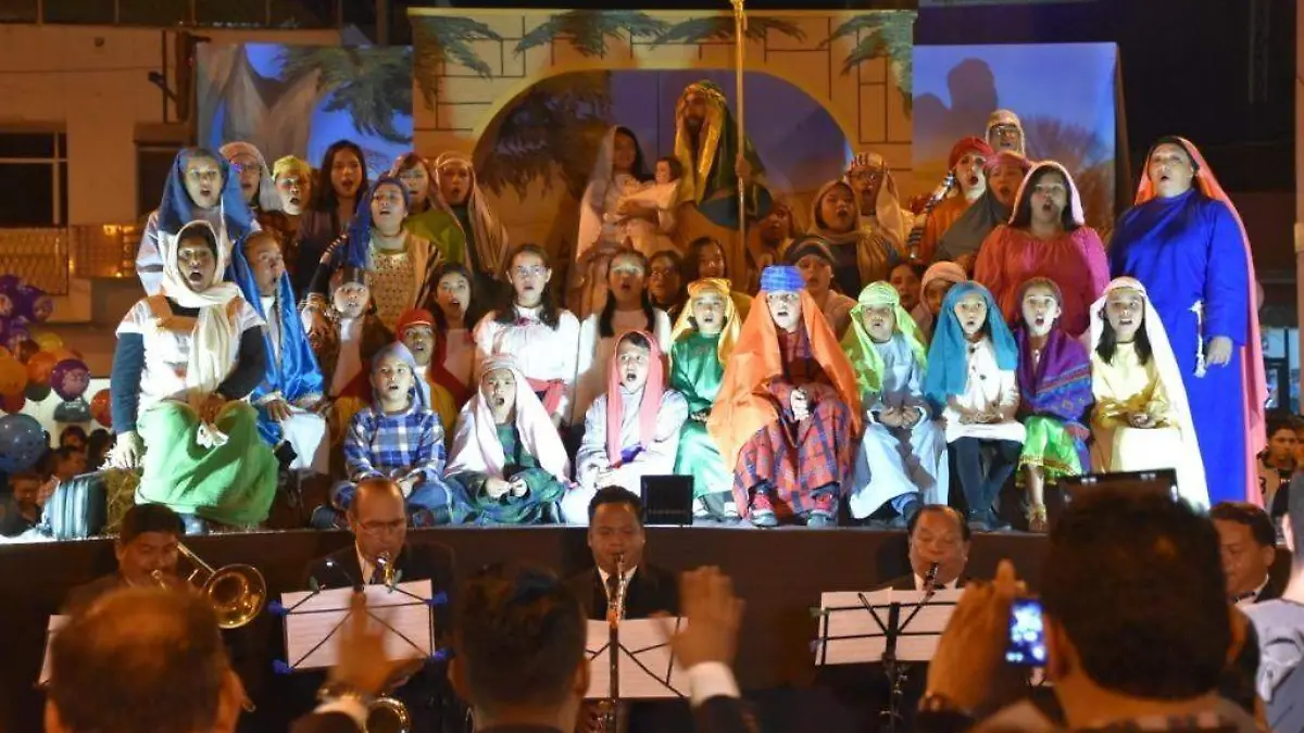 INVITAN A SALMANTINOS A PRESENCIAR DESFILE DE CARROS BIBLICOS 1