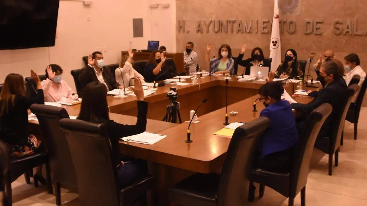 PRESENTAN-COMITÉ-DE-TRANSICIÓN-PARA-LA-ENTREGA-RECEPCIÓN 2 (2)